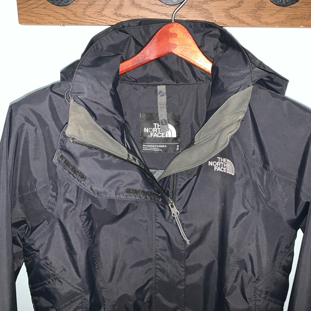 North Face Rain/Outer Shell Jacket - image 5